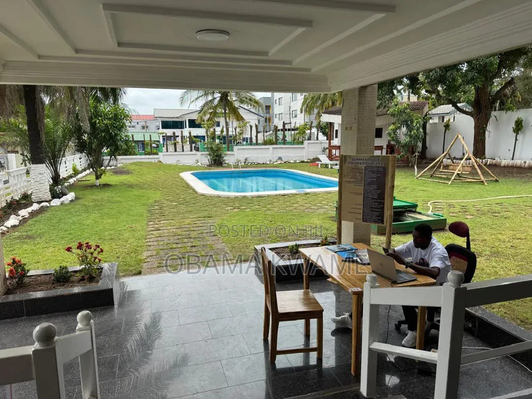 5bdrm Mansion in Laryea Homes, Airport Residential Area for sale
