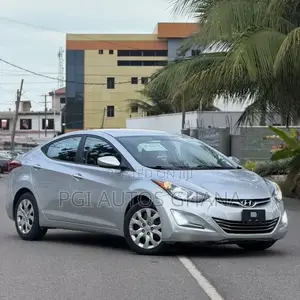 Hyundai Elantra SE Sedan FWD (1.8L 4cyl 6A) 2016 Silver