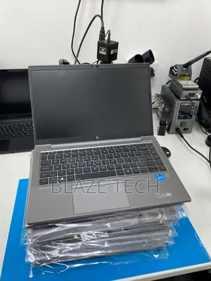 Laptop HP ZBook Firefly G8 16GB Intel Core i7 SSD 512GB