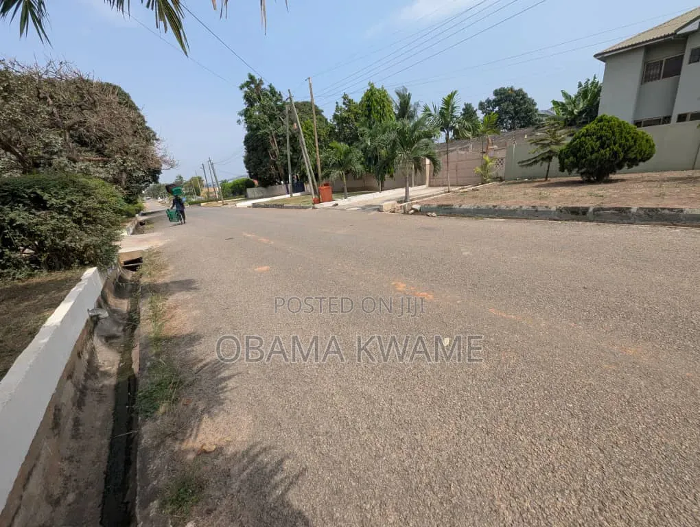 2bdrm Apartment in Laryea Homes, The Mall for rent