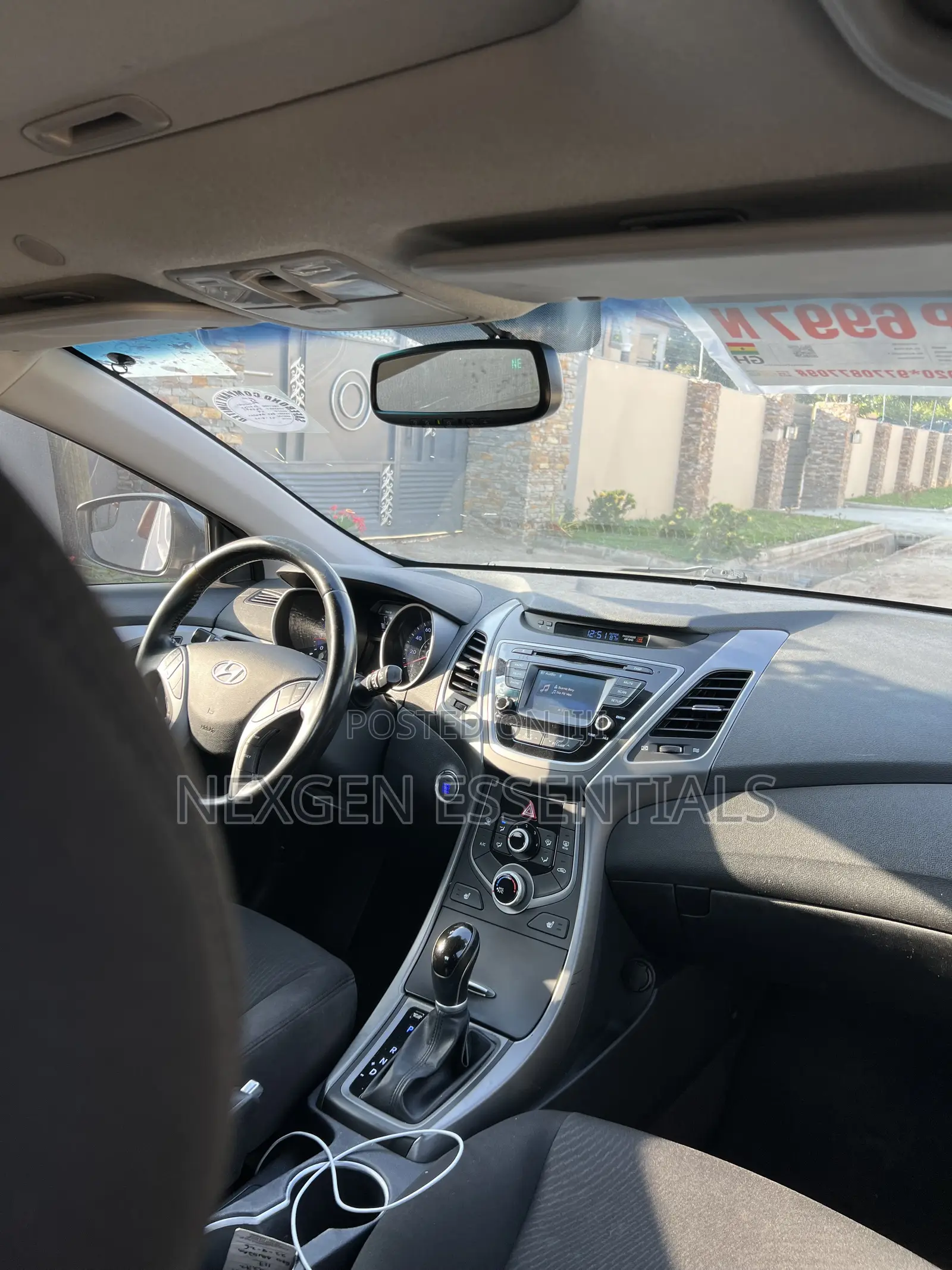 Hyundai Elantra Value Edition Sedan FWD (1.8L 4cyl 6A) 2016 Gray