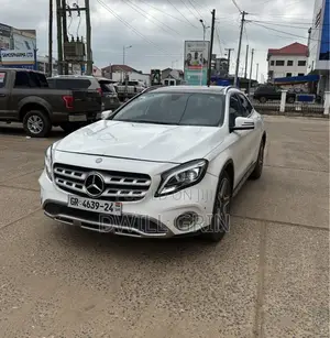 Mercedes-Benz GLA 250 2017 White