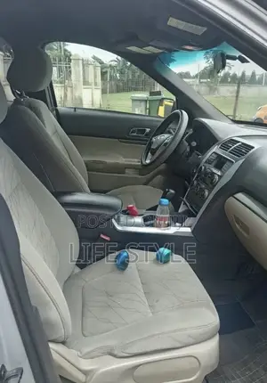 Ford Explorer 2016 Silver