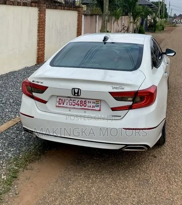 Honda Accord Touring 2018 White