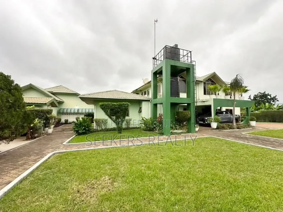 6bdrm House in Ghana Flag for sale