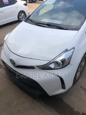 Toyota Prius 2015 White