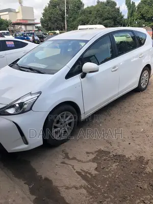 Toyota Prius 2015 White