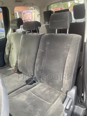Toyota Voxy V 4WD 8-Seater 2011 Black