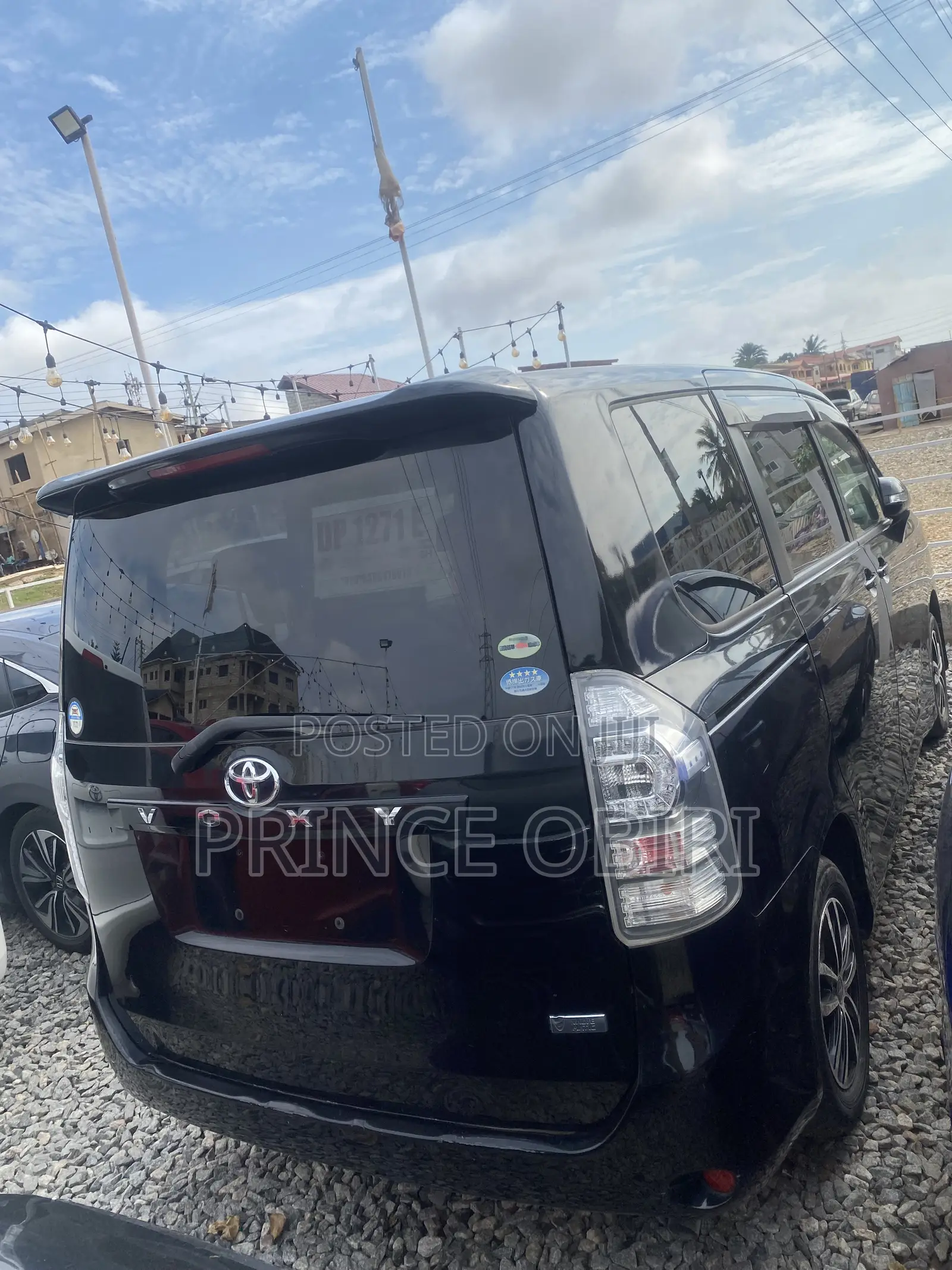 Toyota Voxy V 4WD 8-Seater 2011 Black