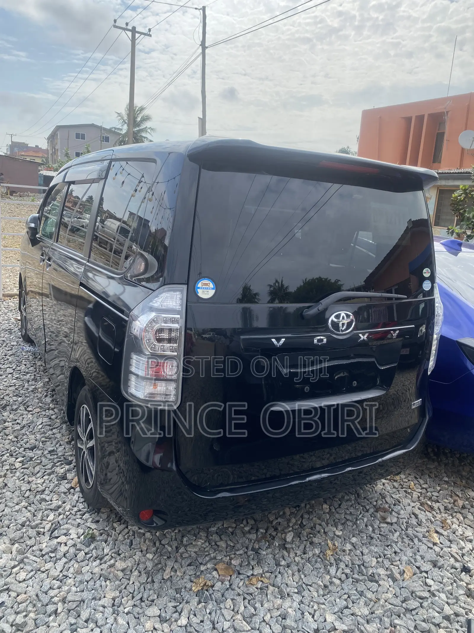 Toyota Voxy V 4WD 8-Seater 2011 Black