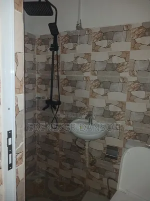1bdrm Apartment in Telephone Pole, Tseaddo for rent