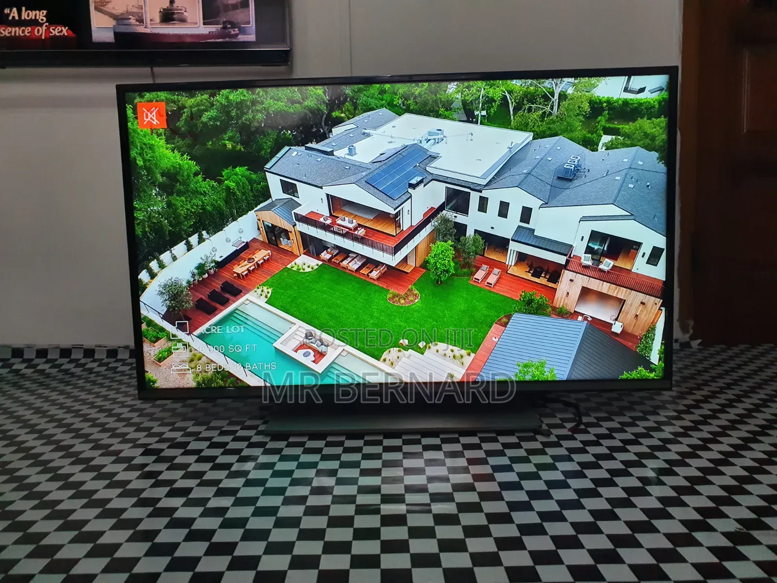 TV 32inches Smart Digital Satellite