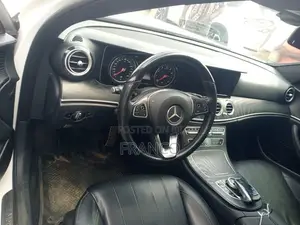 Mercedes-Benz E300 2018 White