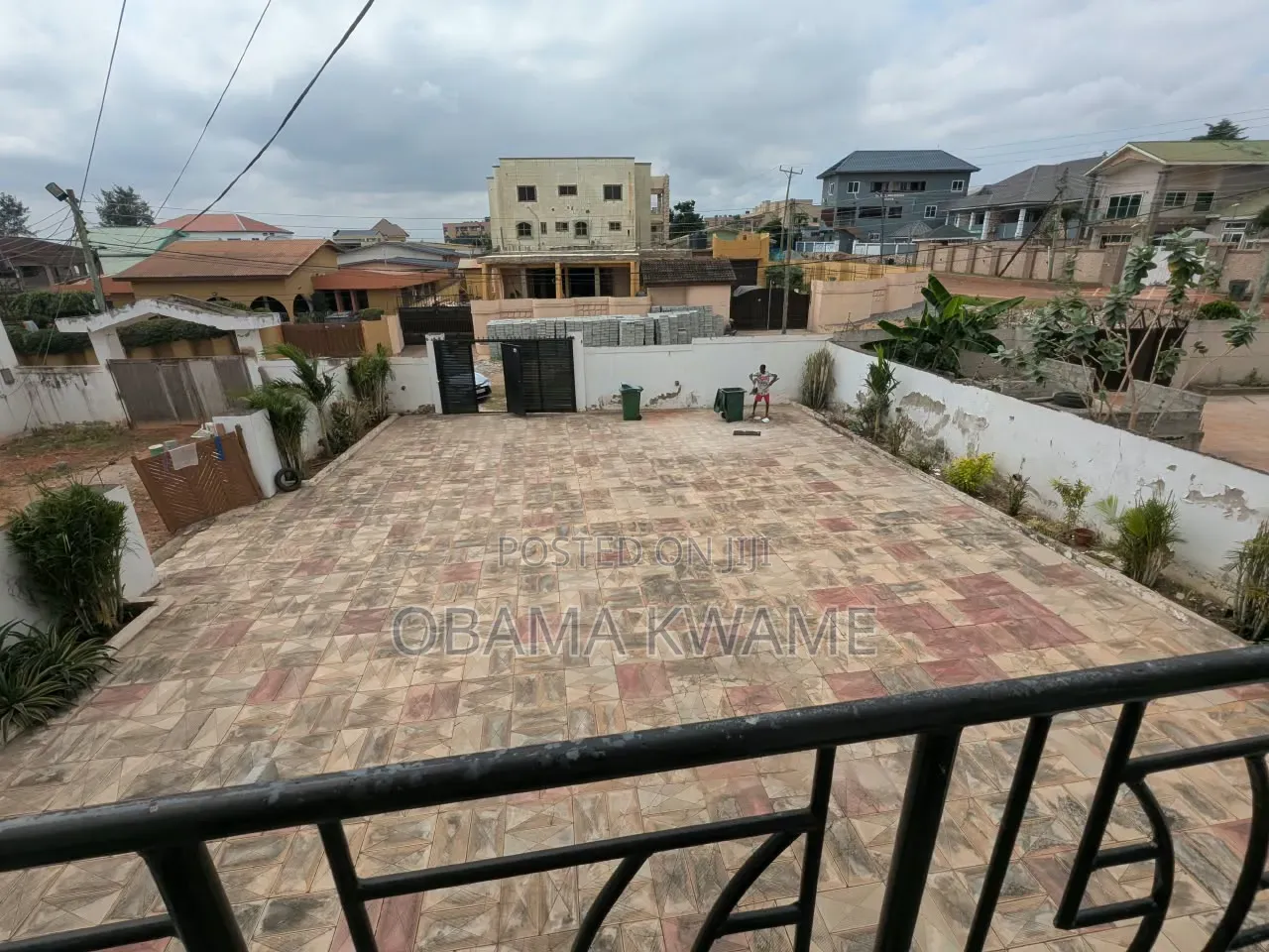 10bdrm House in Laryea Homes, Ability for sale