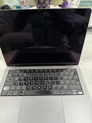 Laptop Apple MacBook Pro 2021 M1 16GB Apple M1 Pro SSD 512GB