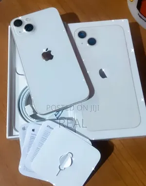 New Apple iPhone 13 128 GB White