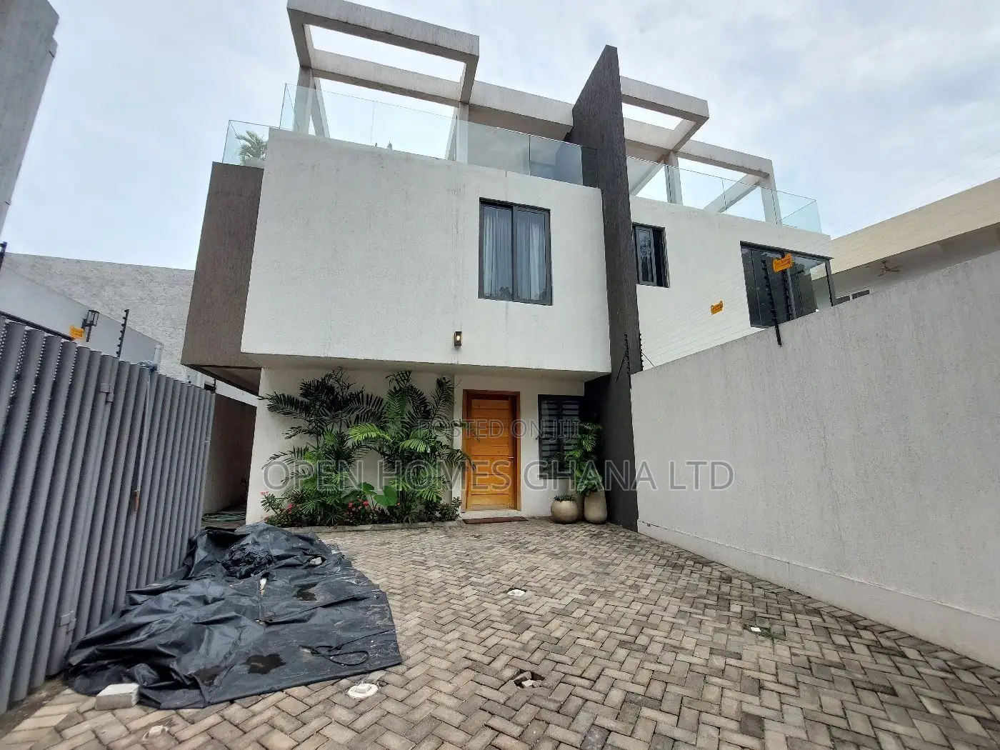 Furnished 3bdrm House in Acquinas for rent