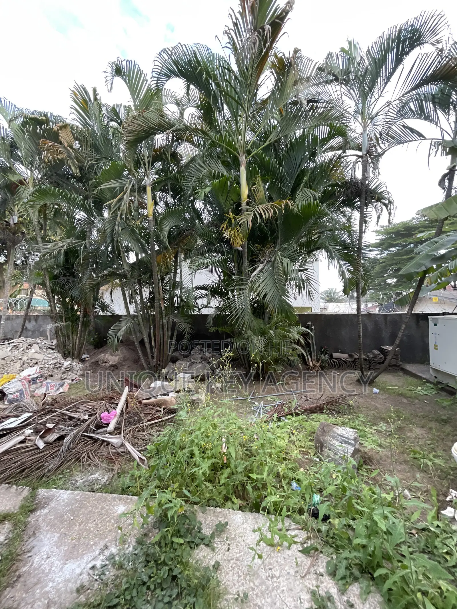 3bdrm House in Unique Key Agency, East Legon for rent