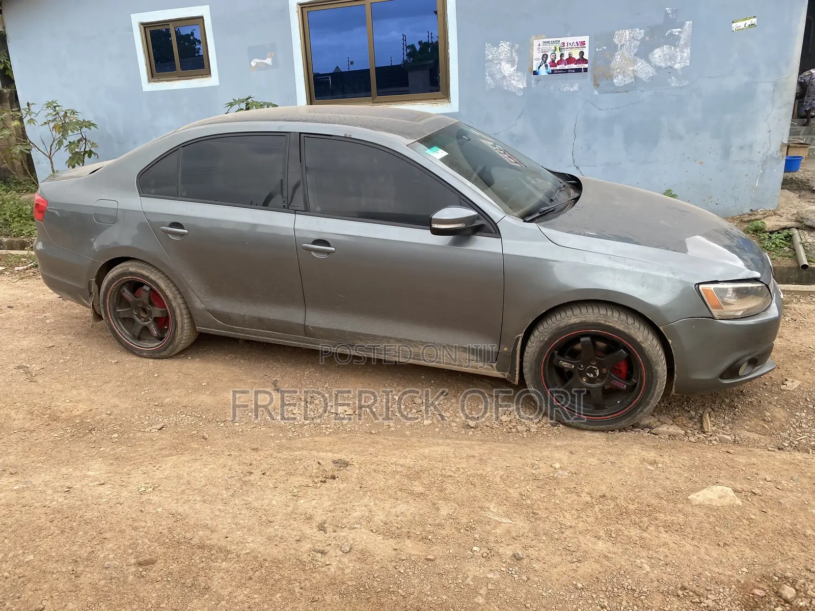 Volkswagen Jetta 4dr Sedan (2.0L 4cyl 5M) 2014 Gray