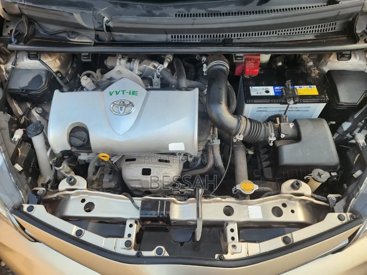 Toyota Vitz 1.3 FWD 5dr 2014 Gray