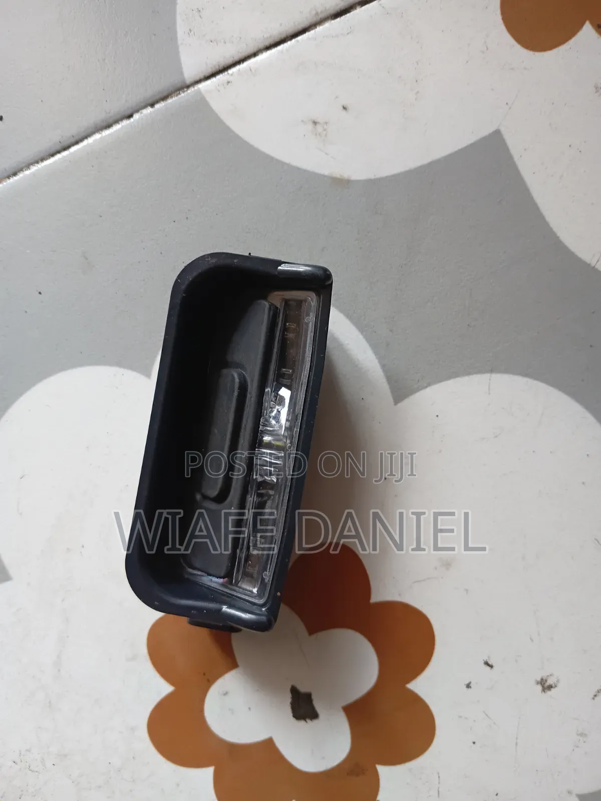 Honda CRV Boot Sensor or Swicth