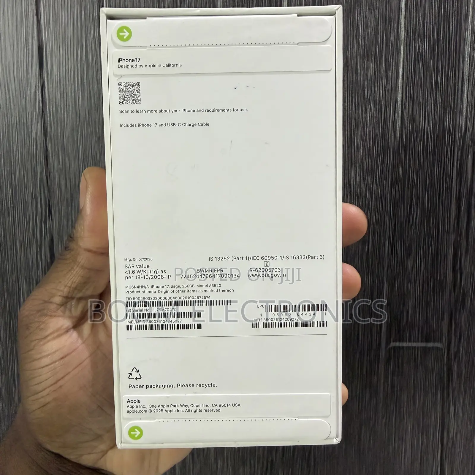 New Apple iPhone 17 256 GB Green