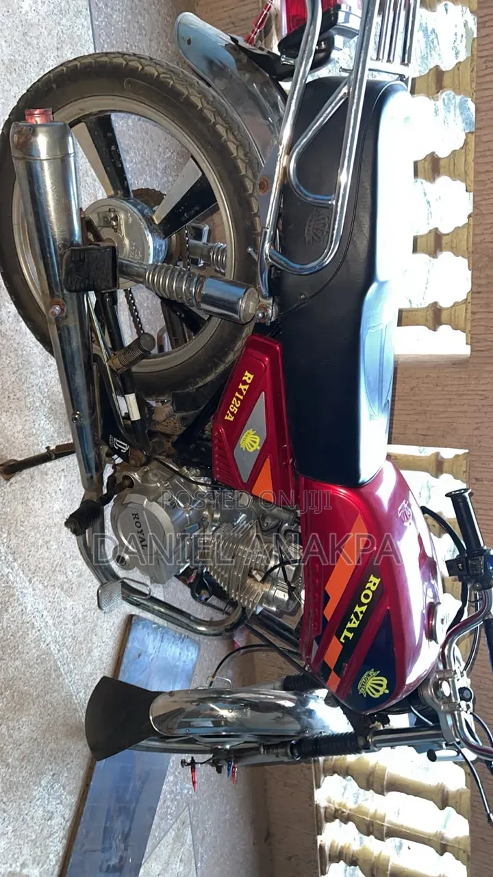 Royal Motorcycle 2025 Red