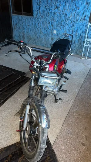 Royal Motorcycle 2025 Red