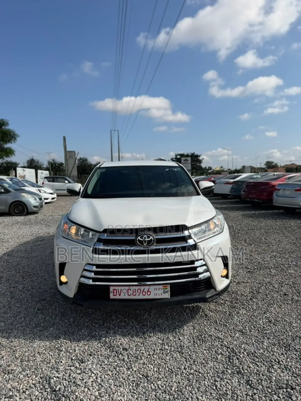 Toyota Highlander LE 2019 White