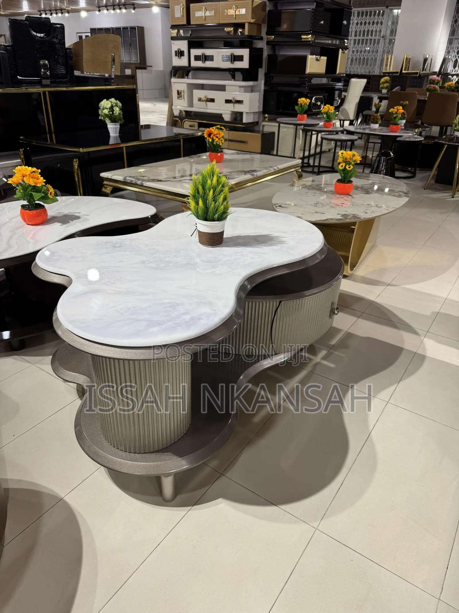 Cloud Flowers /Shape White Marble