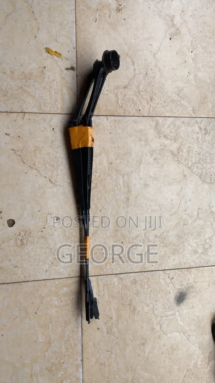 All Kinds of Wiper Motors and Arms Available