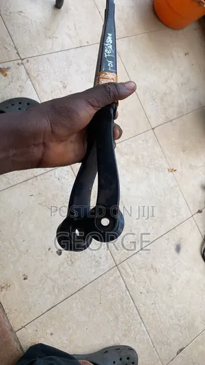 All Kinds of Wiper Motors and Arms Available