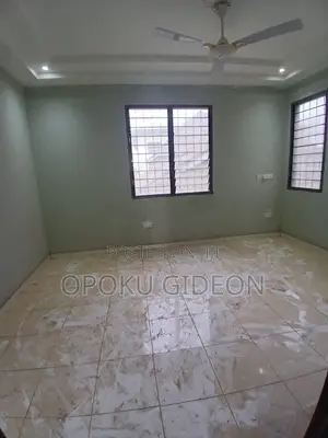 1bdrm Room & Parlour in Macedonia, Amasaman for rent