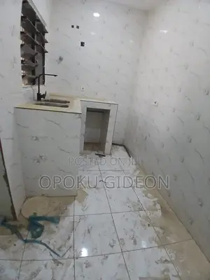 1bdrm Room & Parlour in Macedonia, Amasaman for rent