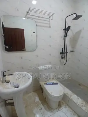 1bdrm Room & Parlour in Macedonia, Amasaman for rent