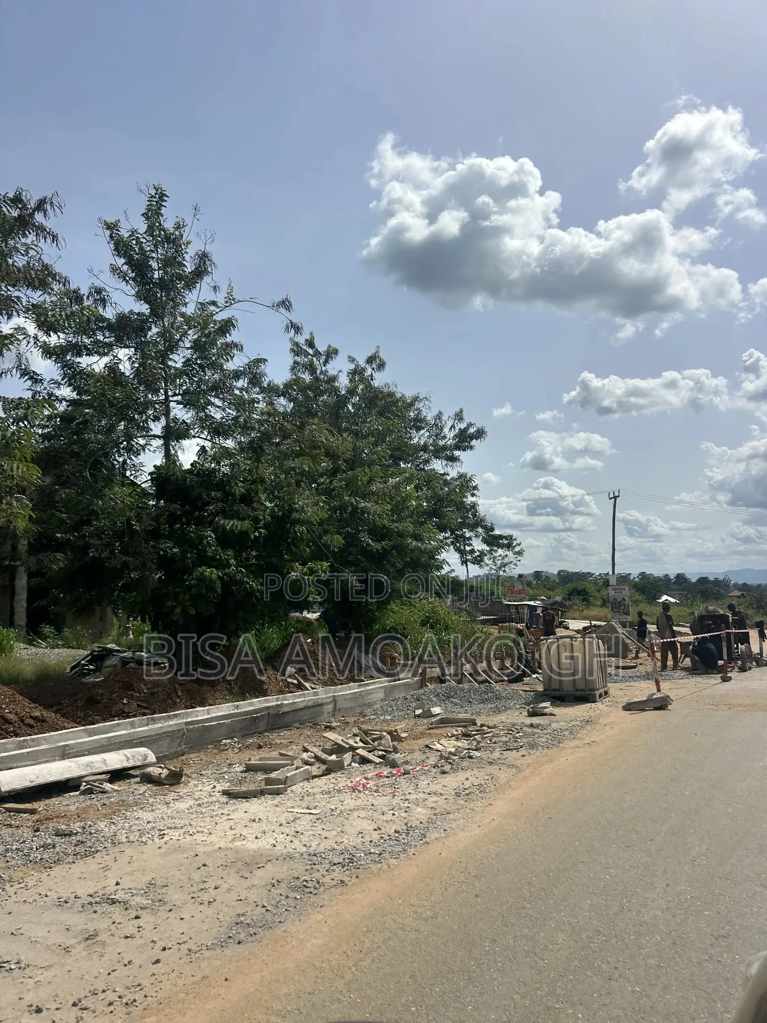 Lands at Koforidua Effiduase Boadi Junction Akwadum Highway