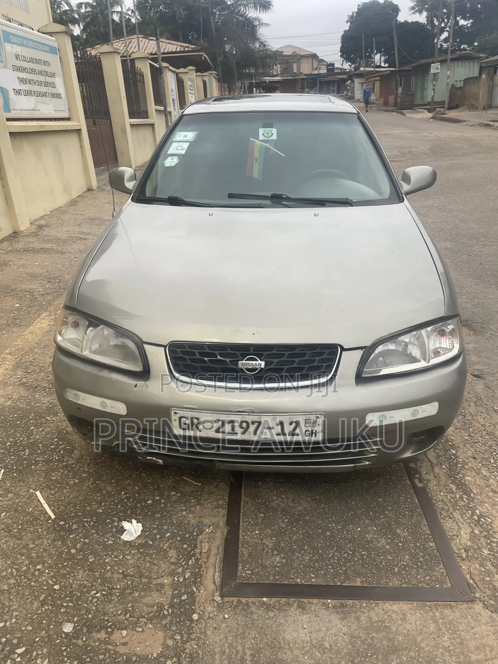 Nissan Sentra 2004 Silver