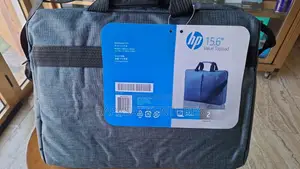HP Value Topload - 15.6" (39.6 Cm), Hand Strap, Zipper, Polyester