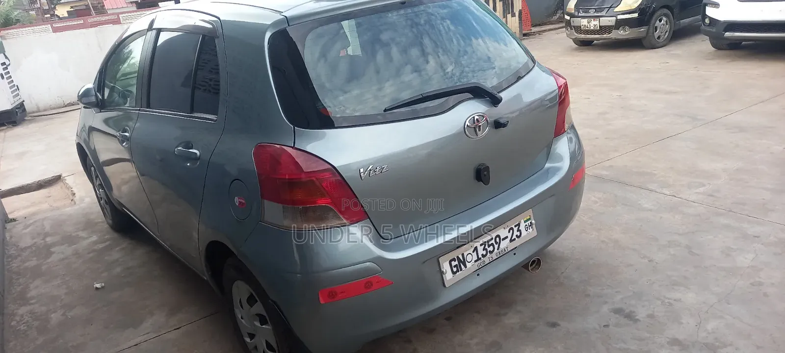 Toyota Vitz 2008 Gray