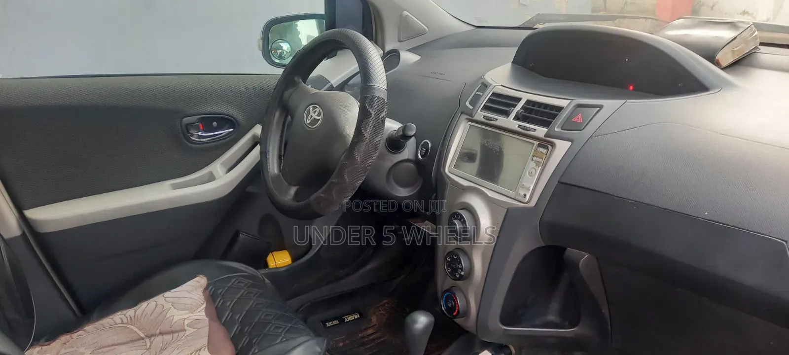Toyota Vitz 2008 Gray