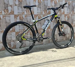Giant Advancedr XTC Full Carbon 27.5