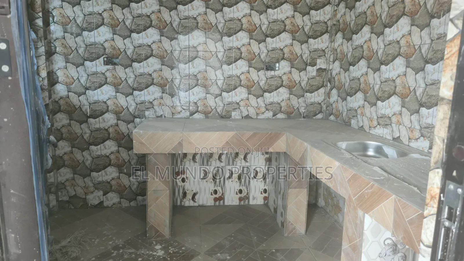 1bdrm Apartment in Abuakwa Koforidua, Kumasi Metropolitan for rent