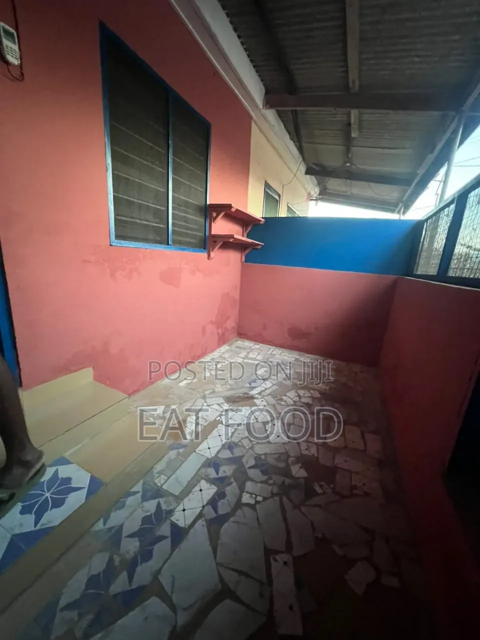 1bdrm Farm House in Petroleum Estate, Exhibition for rent