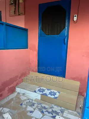 1bdrm Farm House in Petroleum Estate, Exhibition for rent