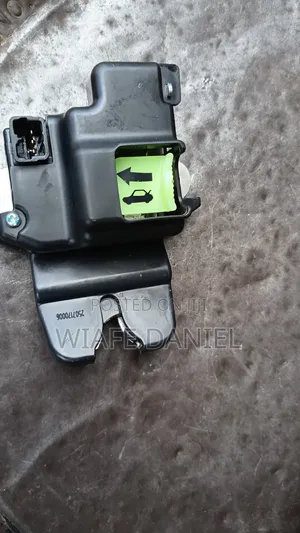 Elantra 2012 Boot Lock