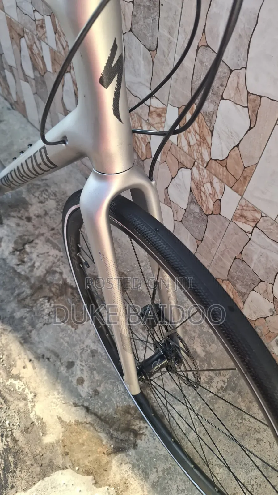 Specialised Srrus Full Carbon Hybrid Bike