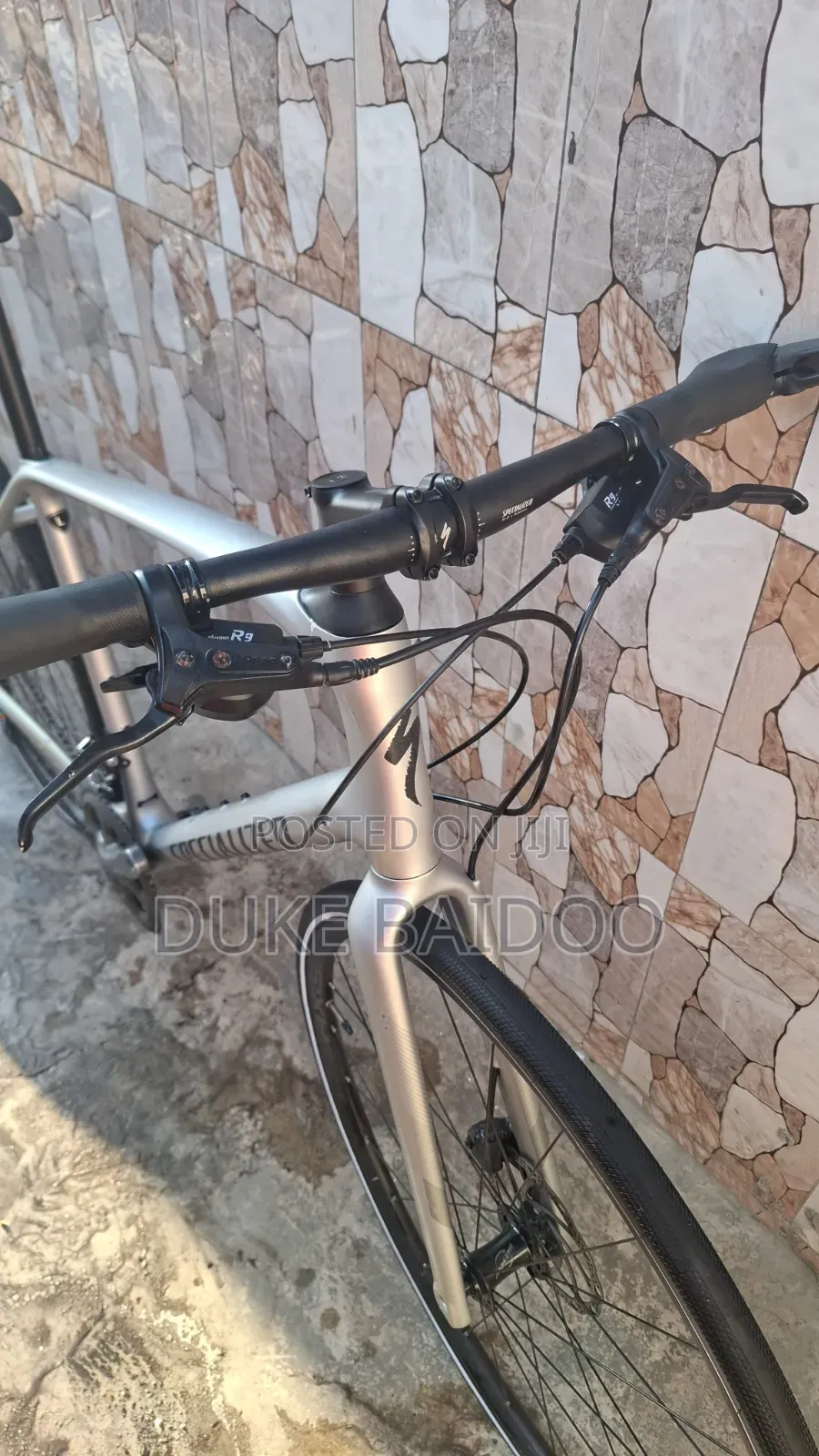 Specialised Srrus Full Carbon Hybrid Bike