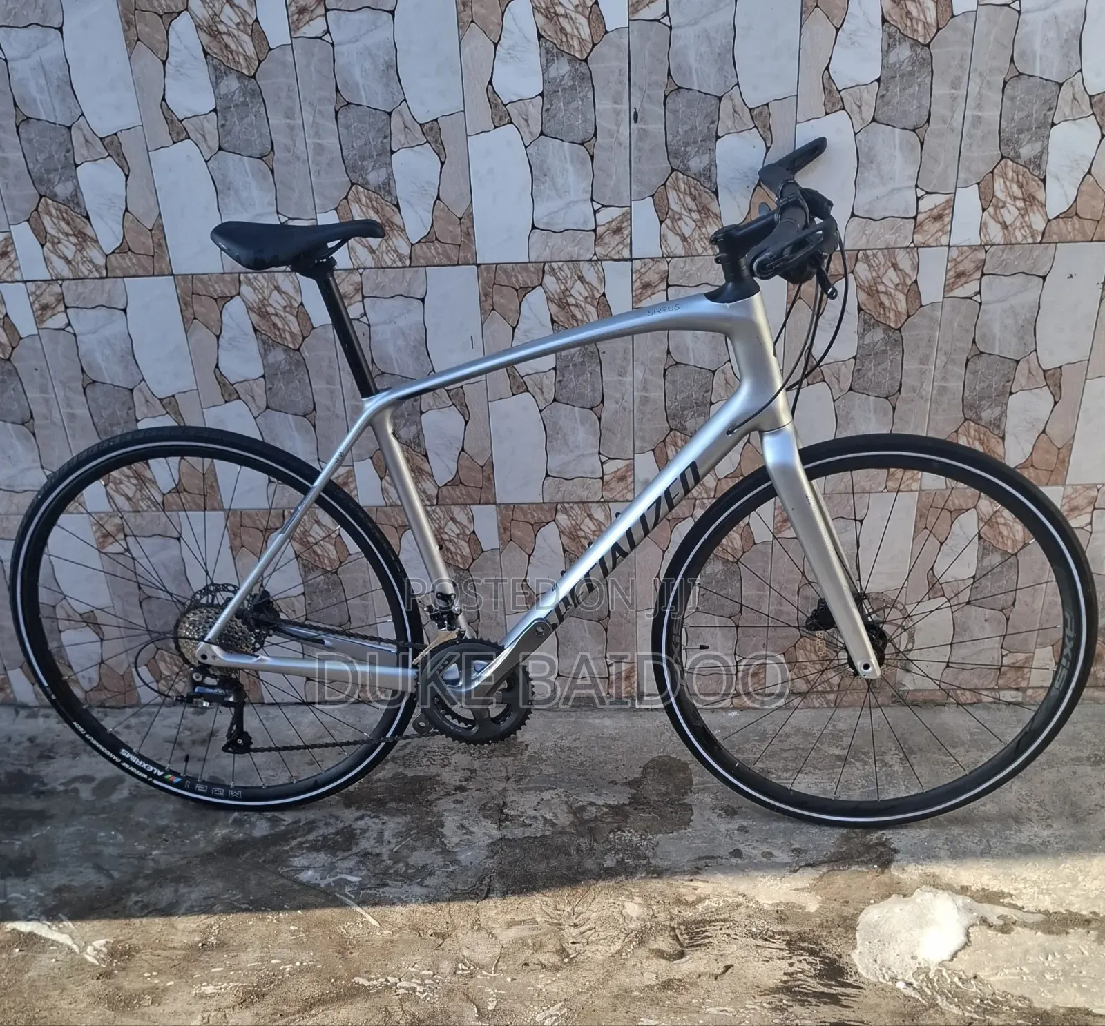 Specialised Srrus Full Carbon Hybrid Bike