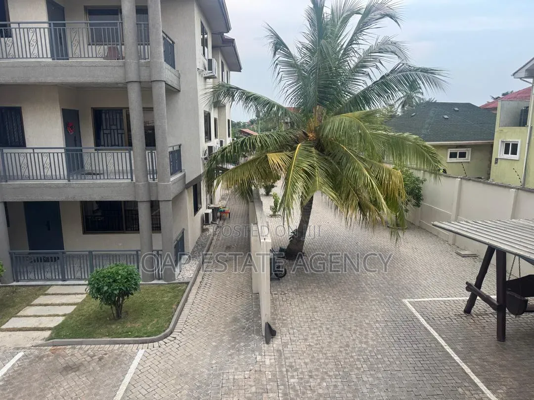 3bdrm Apartment in Dansoman for rent