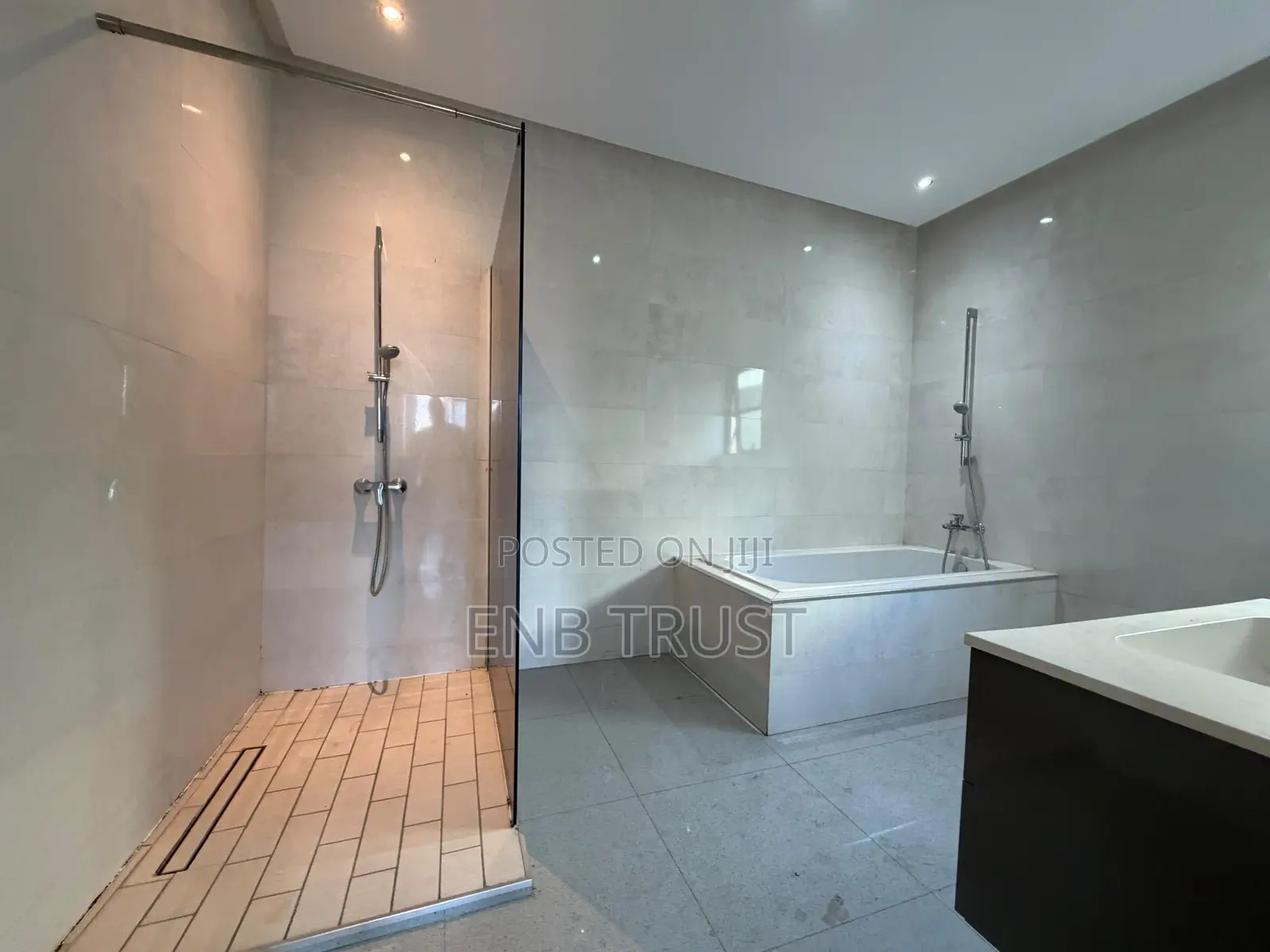 4bdrm Duplex in Obojo, Otano for rent